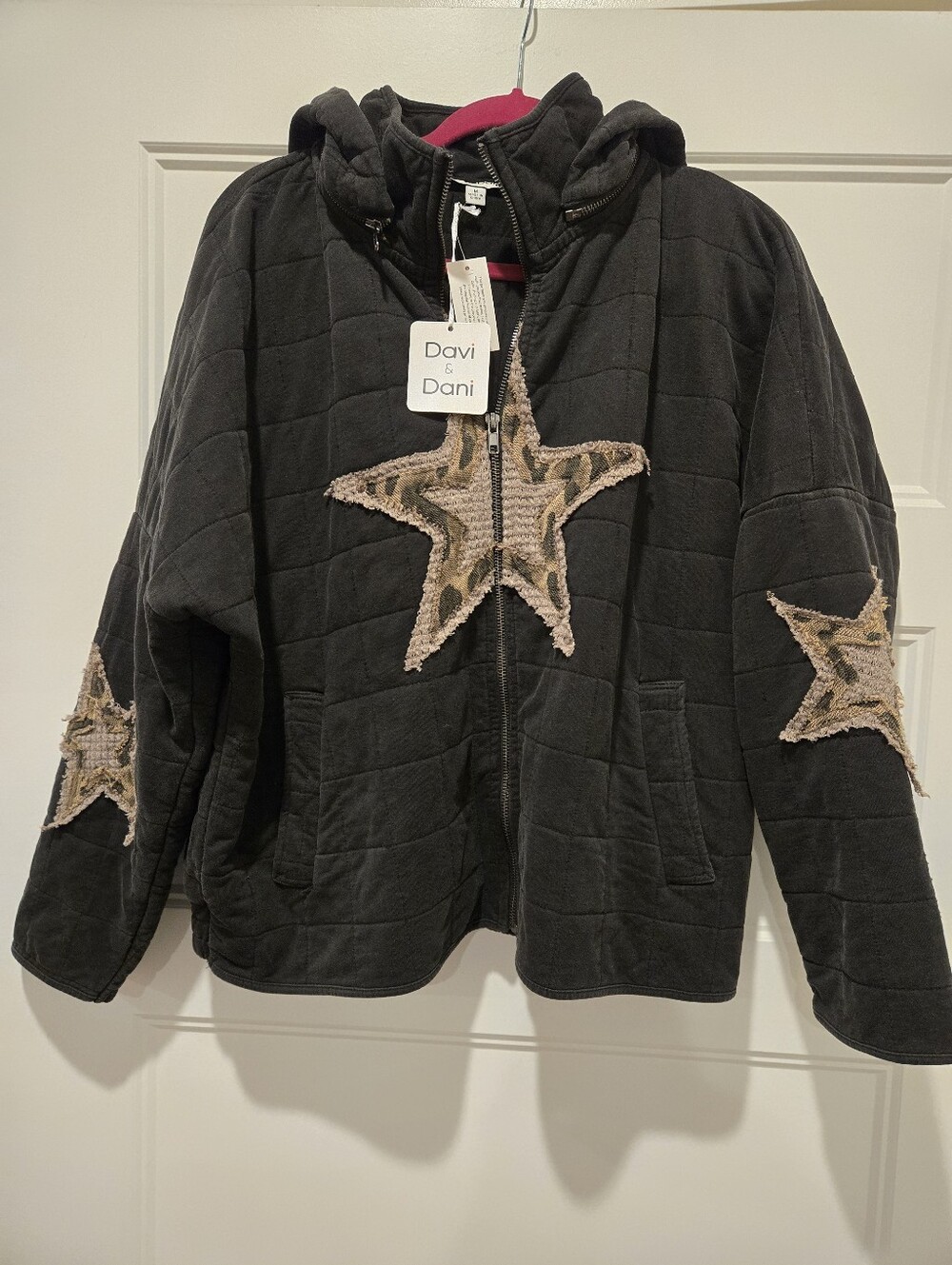 NWY DAVI & DANI Black Quilted Hoodie Jacket with Beige Star Appliqués
